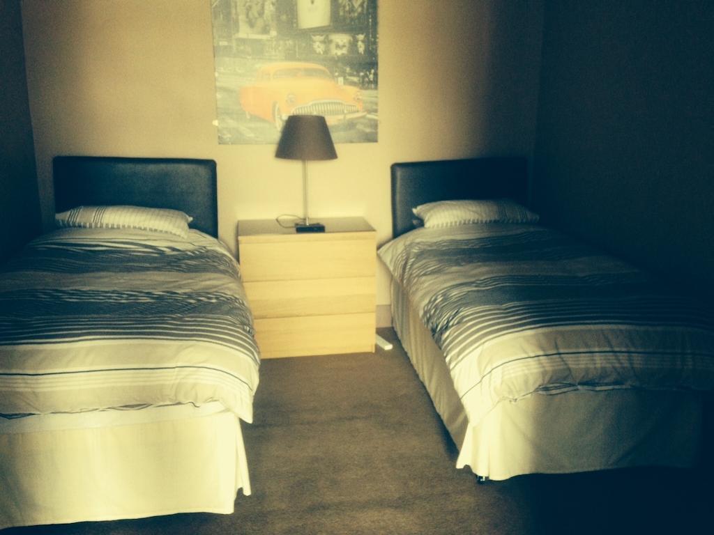 Bed and Breakfast Coach & Horses Tredegar Екстер'єр фото